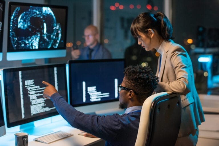 Custom vs. Off-the-shelf AI: Expert Insights on Choosing the Right Solution